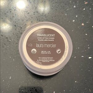 Laura Mercier Translucent Loose Setting Powder